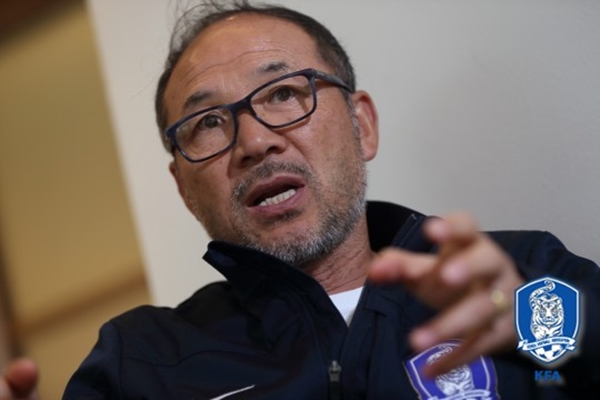 장외룡 감독은 중국에서 또 다시 '비상'할 수 있을까? ⓒ 대한축구협회 제공
