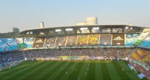 슈퍼매치, 침통한 한국 축구 속 활력소