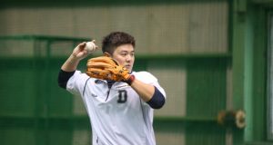 ‘내복사근 손상’ 두산 최주환, 개막 엔트리에서 제외