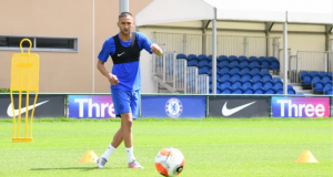 두 명의 신입생, 첼시 창끝 보강