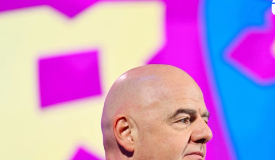 인종차별 팬들 징역형에 FIFA 회장, “긍정적인 소식”