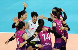 흥국생명, ‘일본 최강’ JT마블러스에 완승… 김연경 “지금은 물음표의 팀, 하지만 목표는 우승이다”