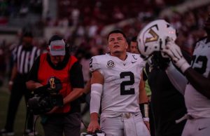 밴더빌트 4연승·AP 18위… 파비아 소송발 ‘자격 규정’ 균열