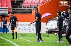 K리그의 흥행을 발목잡는 심판의 휘슬…논란은 어디까지?