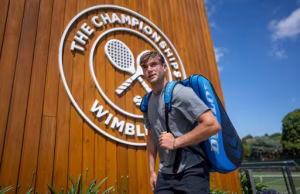 “AI가 공을 놓쳤다?” 윔블던, 자동 라인콜 첫해 ‘인간 실수’로 멈칫