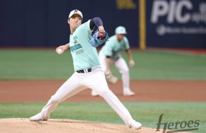 ‘안우진 981일 만의 선발승’ 키움, 두산 제압하며 고척 안방서 미소
