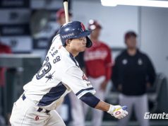롯데 퓨처스, 투수전 접전 끝에 두산 꺾고 2-1 신승…손호영 결승타